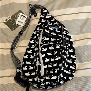 KAVU Black and White Swan Pattern Belt Bag